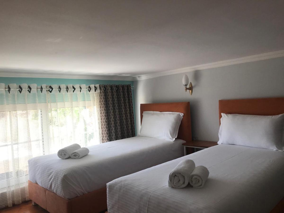 Crown Deluxe Apartments Саранде Екстериор снимка