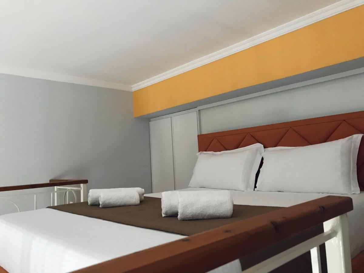 Crown Deluxe Apartments Саранде Екстериор снимка