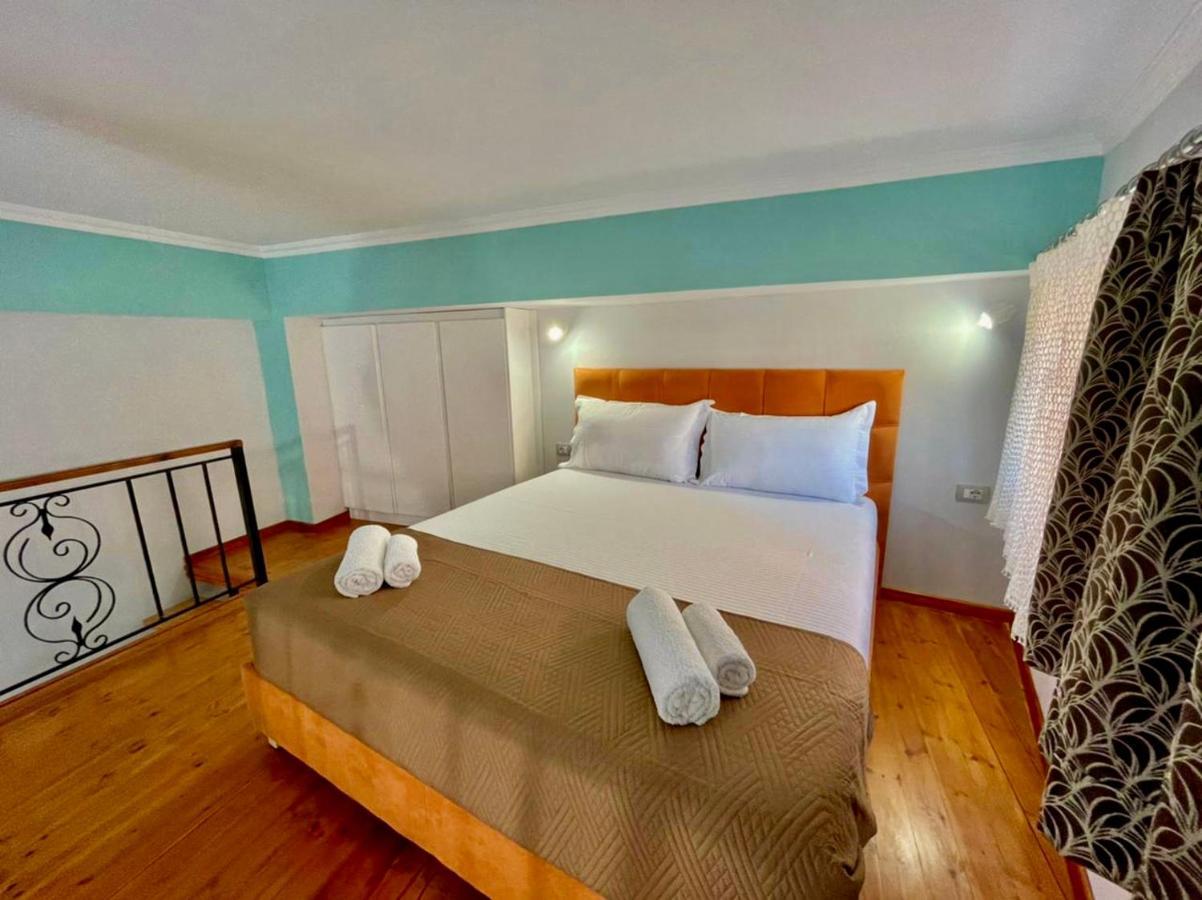 Crown Deluxe Apartments Саранде Екстериор снимка