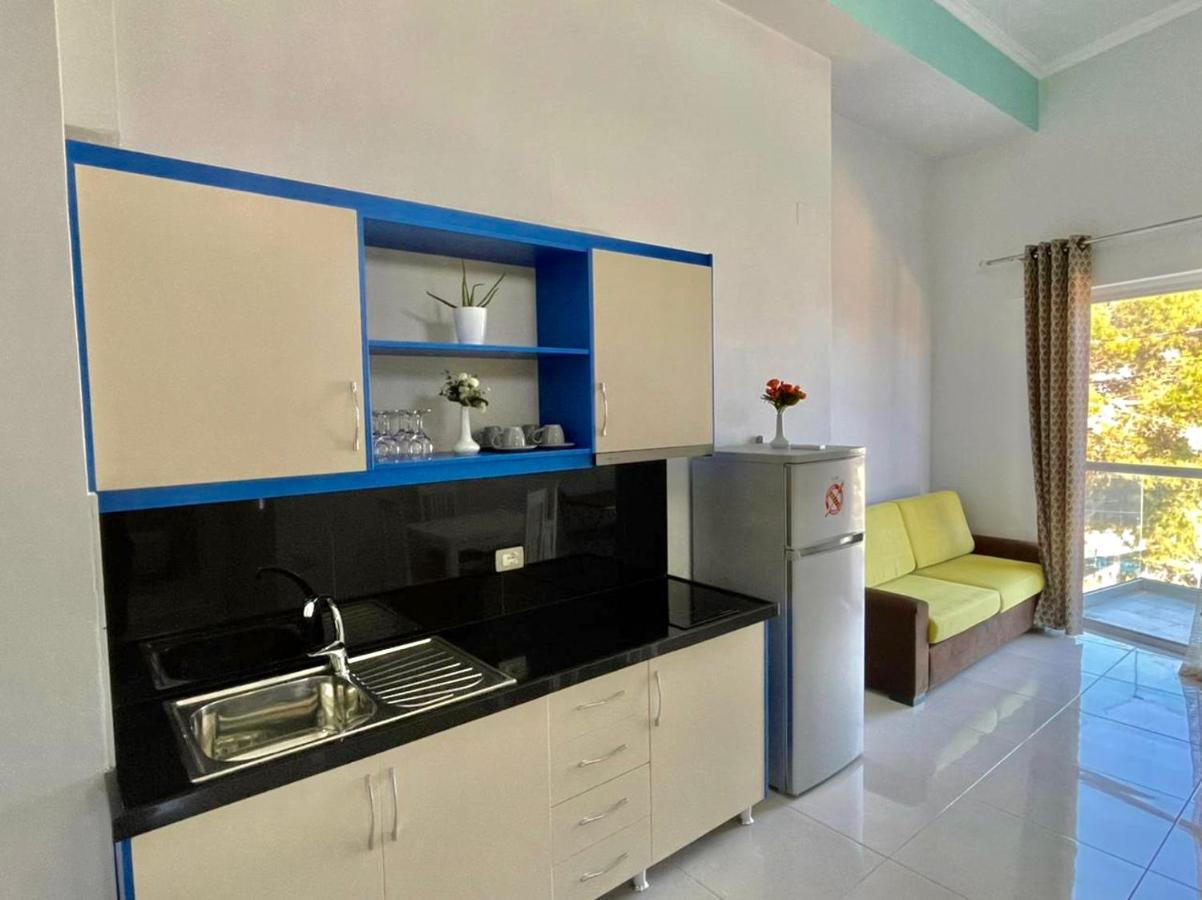 Crown Deluxe Apartments Саранде Екстериор снимка