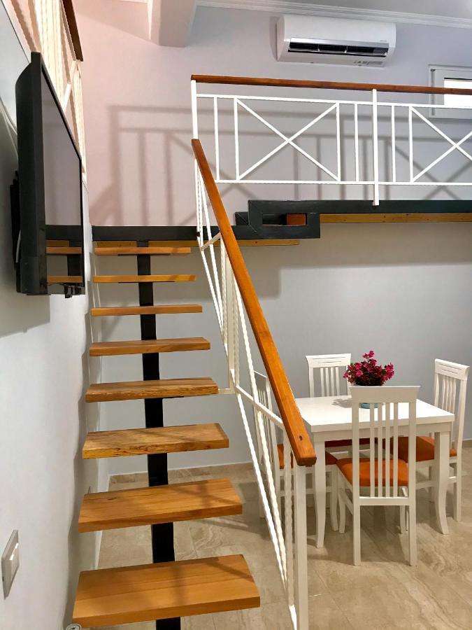 Crown Deluxe Apartments Саранде Екстериор снимка