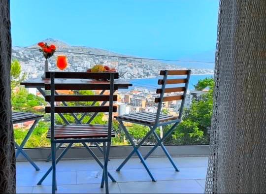 Crown Deluxe Apartments Саранде Екстериор снимка