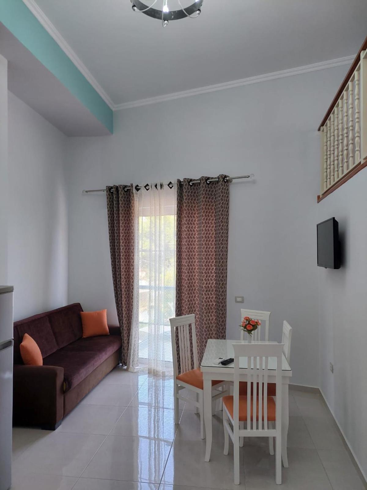 Crown Deluxe Apartments Саранде Стая снимка