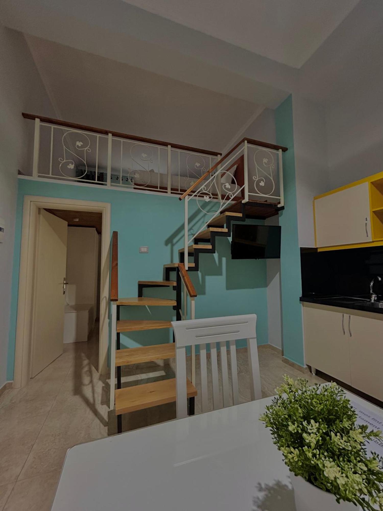 Crown Deluxe Apartments Саранде Екстериор снимка