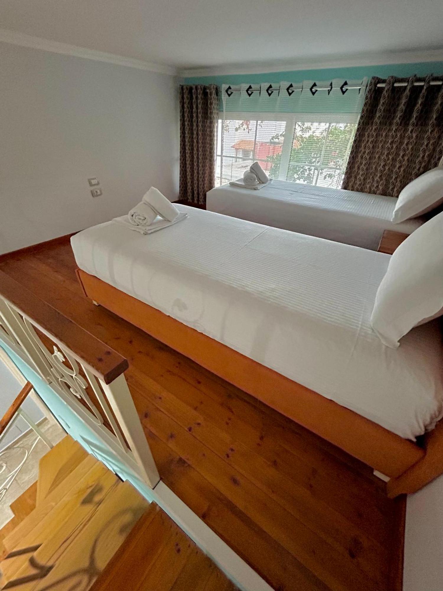 Crown Deluxe Apartments Саранде Екстериор снимка