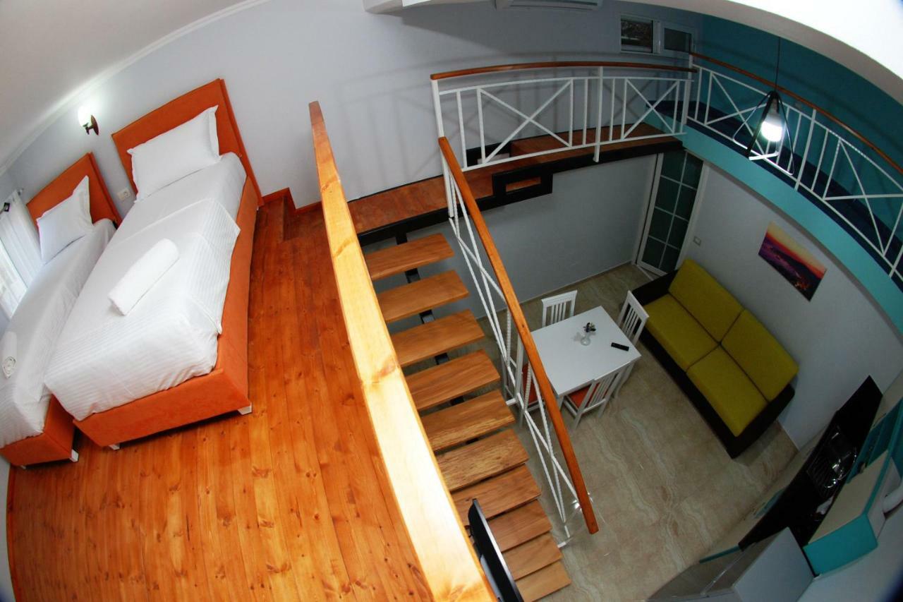 Crown Deluxe Apartments Саранде Екстериор снимка