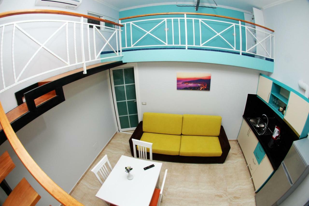 Crown Deluxe Apartments Саранде Екстериор снимка