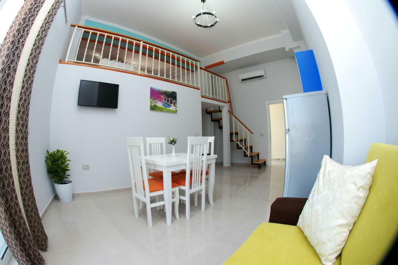 Crown Deluxe Apartments Саранде Екстериор снимка